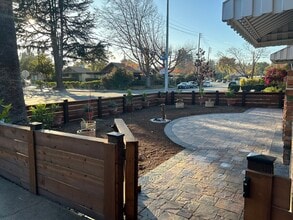 110 Gladys Ave, Unit #A in Mountain View, CA - Building Photo - Building Photo