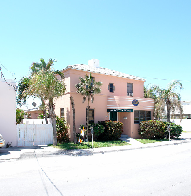 The Boston House in Hollywood, FL - Foto de edificio - Building Photo