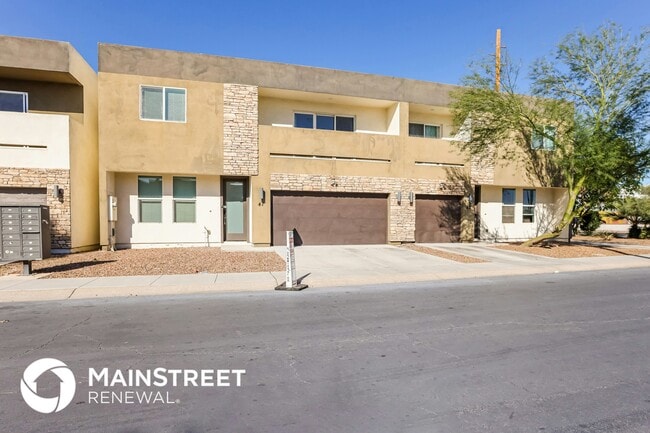 property at 2000 N 36th St