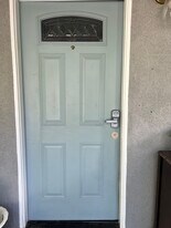 1454 N Clybourn Ave in Burbank, CA - Building Photo