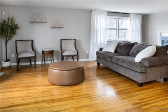 193 Thistle Lea in Buffalo, NY - Building Photo - Building Photo