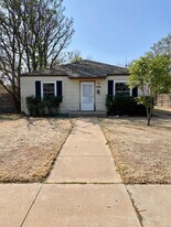 1917 39th St in Lubbock, TX - Building Photo