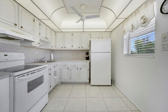 2132 NE 1st Way in Boynton Beach, FL - Building Photo - Building Photo