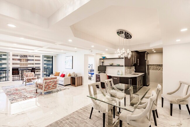 property at 4001 Gulf Shore Blvd N