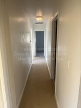 8648 Kelley Dr in Stockton, CA - Foto de edificio - Building Photo