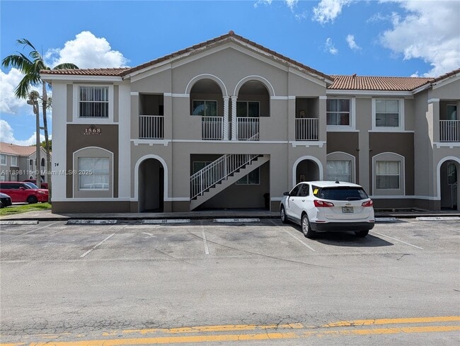 1568 SE 26th St