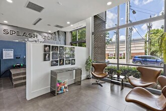 205 S Kings Dr in Charlotte, NC - Building Photo - Building Photo