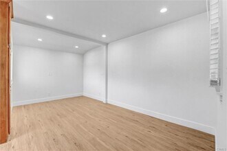 20738 Bryant St in Los Angeles, CA - Building Photo - Building Photo