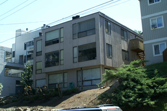 17 Etruria in Seattle, WA - Building Photo - Building Photo