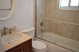 3221 SW 93rd Pl in Miami, FL - Building Photo - Building Photo