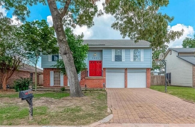 5831 Caldicote St in Humble, TX - Foto de edificio - Building Photo