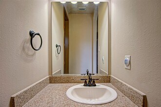 12413 Page Crest Ln in Pearland, TX - Building Photo - Building Photo