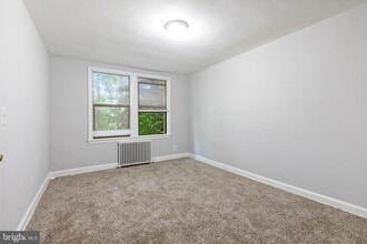 1525 28th St SE, Unit 101 in Washington, DC - Building Photo - Building Photo