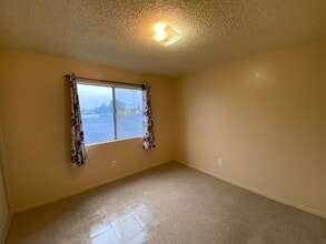 15156 Elm Ct in Moreno Valley, CA - Building Photo - Building Photo