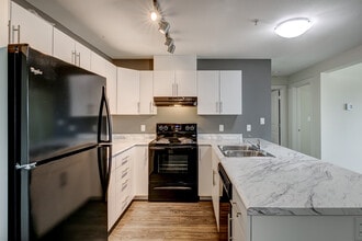 Emerald Hills Apartments in Sherwood Park, AB - Building Photo - Building Photo