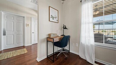 705 Village Way in New Braunfels, TX - Building Photo - Building Photo