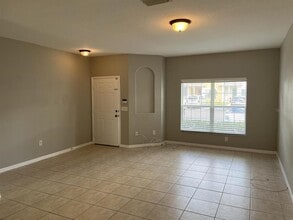 3426 High Hampton Cir in Tampa, FL - Building Photo - Building Photo