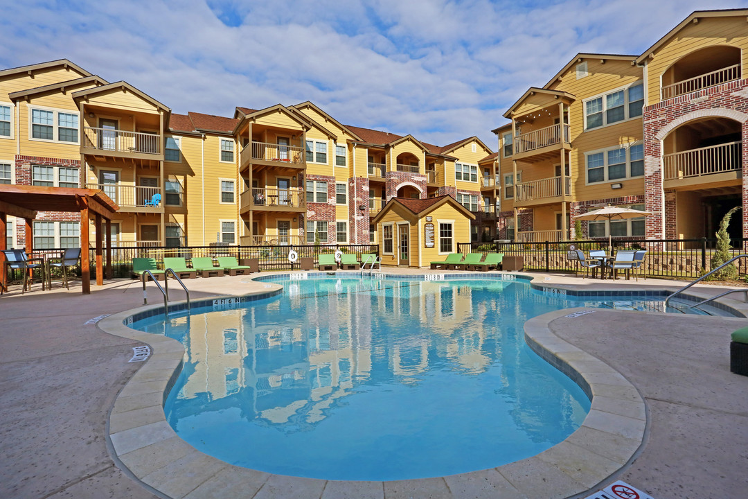 Tuscany Ranch Apartments in Waco, TX - Foto de edificio