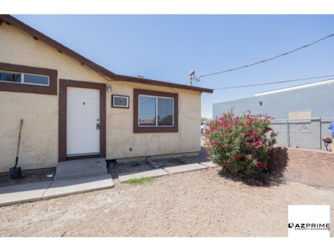 property at 14 S 31st Ave