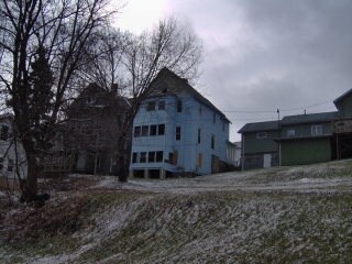 115 W 1st St in Corning, NY - Foto de edificio - Building Photo