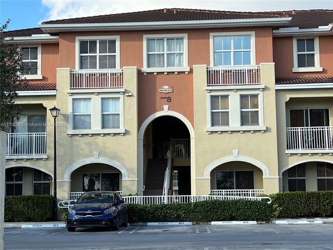 10855 NW 88th Terrace in Doral, FL - Building Photo - Building Photo