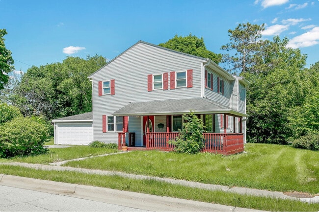 property at 804 N Van Buren St