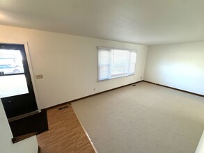 1246 California Ave in Aurora, IL - Building Photo - Building Photo