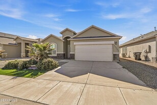 1177 Night Sky St in El Paso, TX - Building Photo