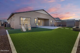 7694 W Desert Spoon Dr in Peoria, AZ - Building Photo - Building Photo