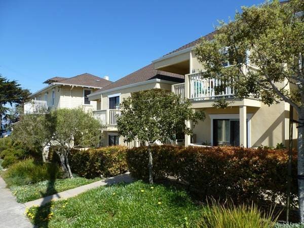 property at 585 Laine St