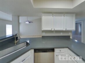 7631 W Cheryl Dr in Peoria, AZ - Building Photo - Building Photo