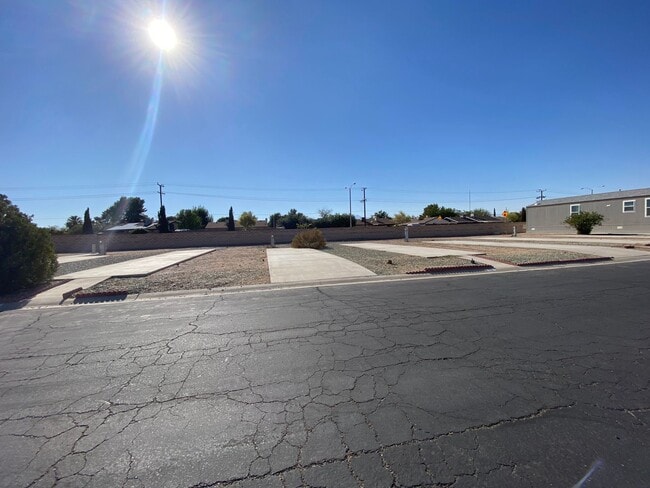 property at 415 W Ridgecrest Blvd
