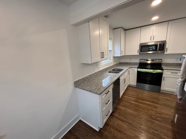 3742 Anioton Ct in Cincinnati, OH - Foto de edificio - Building Photo