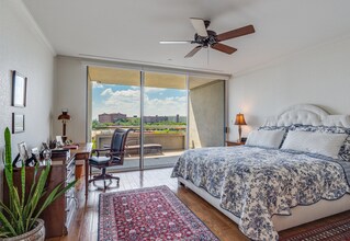 200 Patterson Ave in San Antonio, TX - Foto de edificio - Building Photo