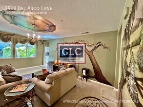 3910 Del Arco Ln in Sacramento, CA - Building Photo - Building Photo