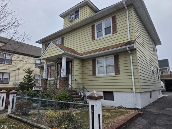 141 Mahar Ave in Clifton, NJ - Building Photo - Building Photo