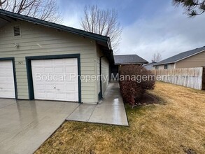 1425 Kimmerling Rd in Gardnerville, NV - Building Photo - Building Photo