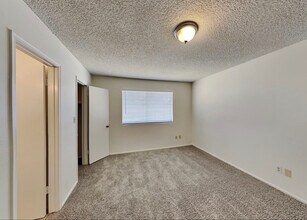 376 Stone Fly Rd in North Las Vegas, NV - Building Photo - Building Photo