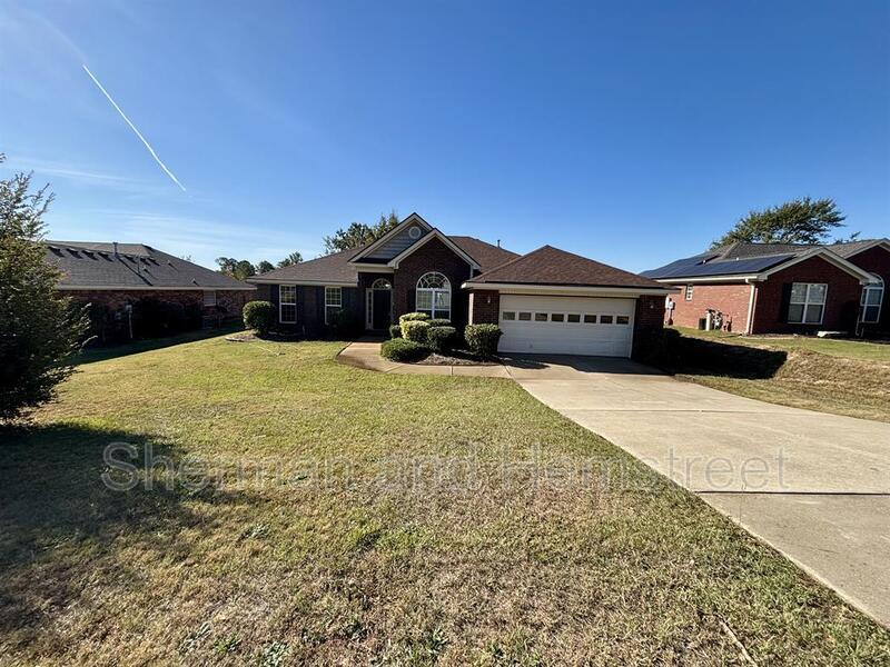 4477 Country Glen Cir in Grovetown, GA - Building Photo