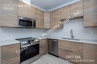 3037 Luna Ave in San Diego, CA - Building Photo - Building Photo
