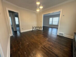 3241 Kildare Rd in Cleveland Heights, OH - Foto de edificio - Building Photo