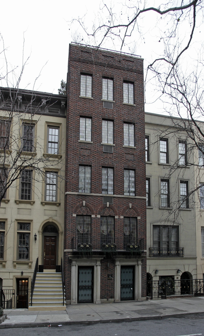 211 E 62nd St in New York, NY - Building Photo - Building Photo