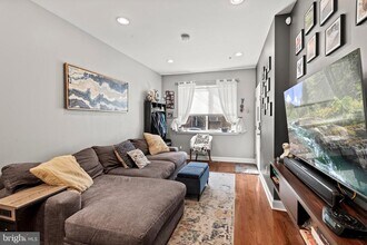 2115 Carpenter St in Philadelphia, PA - Building Photo - Building Photo