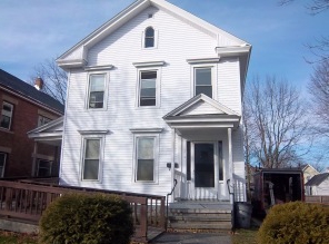 211 Francis Ave in Pittsfield, MA - Building Photo