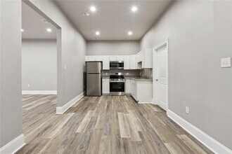 1400 Woodland Hwy, Unit A in Belle Chasse, LA - Building Photo - Building Photo