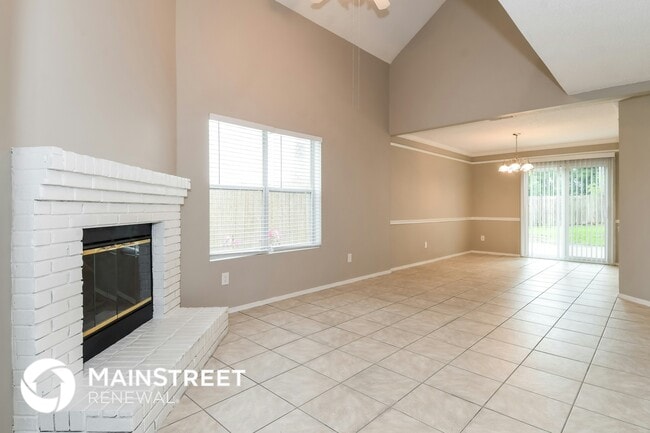 627 Staffordshire Dr in Jacksonville, FL - Building Photo - Building Photo