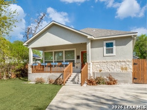 property at 1019 W Rosewood Ave