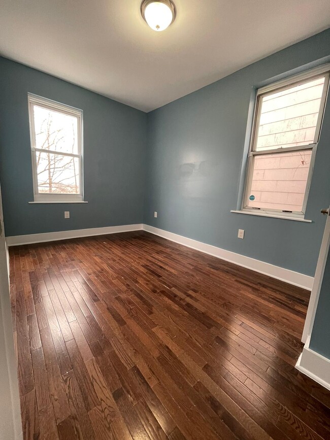 156 Randolph Ave, Unit 2 in Jersey City, NJ - Building Photo - Building Photo