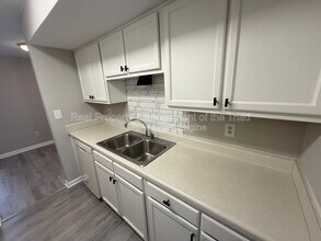 2425 Tantelon Pl in Winston-Salem, NC - Building Photo - Building Photo