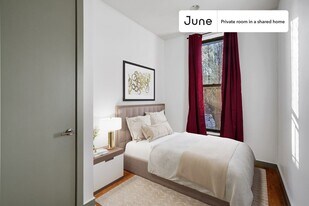 Room in Shared 4 bed/1.5 bath home in New York, NY - Building Photo